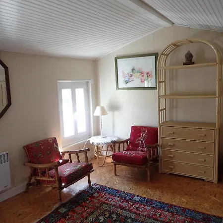 Maison Saloine فندق ساتْ